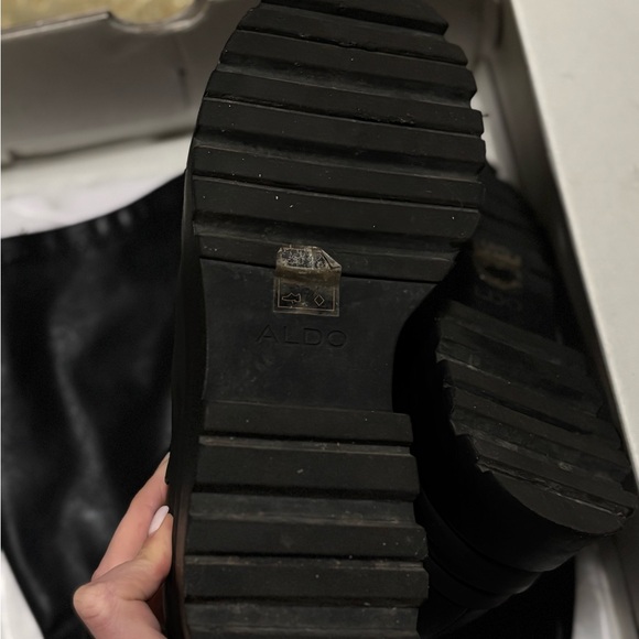 Aldo knee high boots, waterproof. - Picture 3 of 6